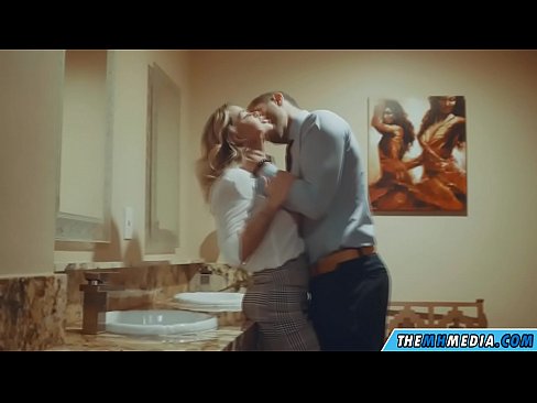 ❤️ ໃນເວລາທີ່ຜິວເນື້ອສີຂາວ busty seduces ທ່ານຢູ່ໃນຫ້ອງນ້ໍາສາທາລະນະ ❤❌ ວິດີໂອທາງຮູທະວານ ທີ່ lo.bassaniluigi.ru ☑